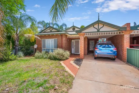 8a Kunanalling Ave, Hannans, WA 6430