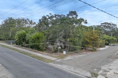 2 Rose Bay Dr, Russell Island, QLD 4184