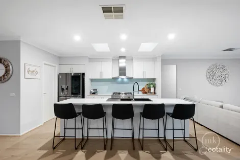 Property photo of 203 Painted Hills Road Doreen VIC 3754