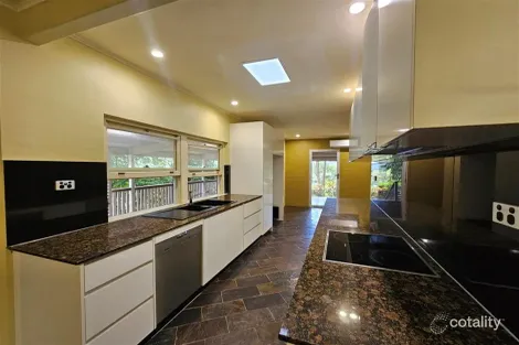 Property photo of 9 Slate Close Brinsmead QLD 4870