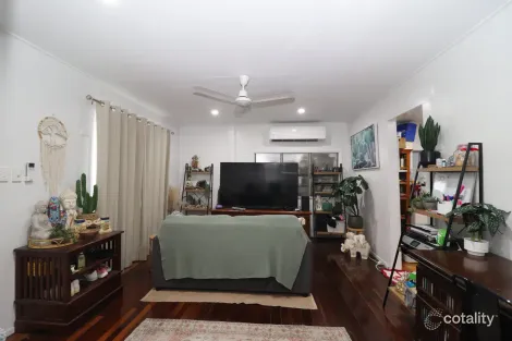 Property photo of 140 Tenth Avenue Home Hill QLD 4806