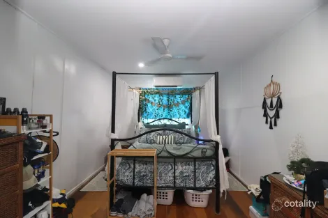 Property photo of 140 Tenth Avenue Home Hill QLD 4806