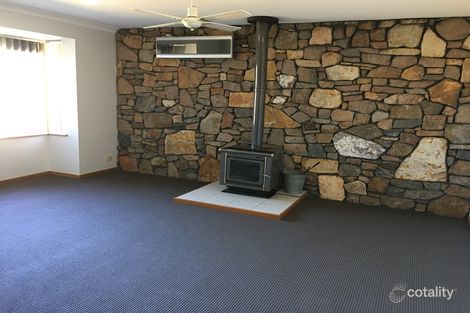 Property photo of 3 Sherwood Place Sinclair WA 6450
