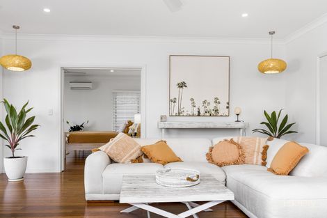 Property photo of 6 Chirgwin Court Currumbin Waters QLD 4223