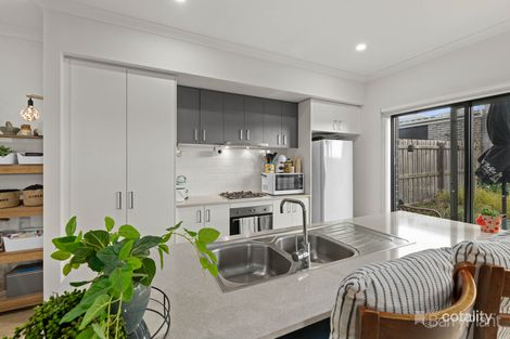 Property photo of 30 Cherry Tree Lane Clyde VIC 3978