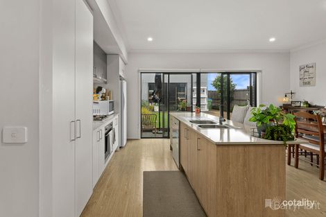 Property photo of 30 Cherry Tree Lane Clyde VIC 3978