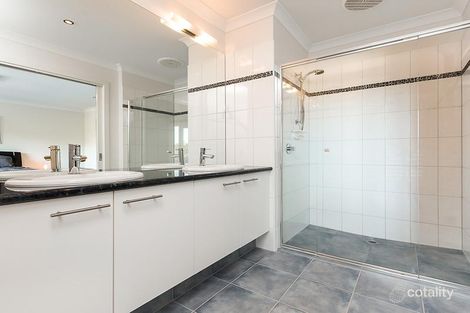 Property photo of 12 Chianti Grove Leopold VIC 3224