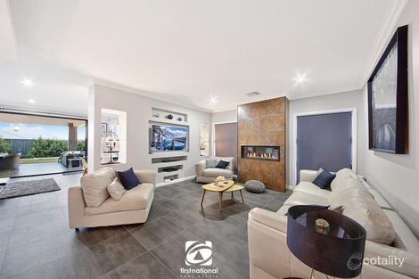 Property photo of 8 Doolan Crescent Harrington Park NSW 2567