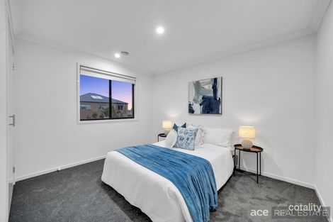 Property photo of 3 Float Place Point Cook VIC 3030
