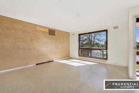 Property photo of 2 Cleopatra Drive Rosemeadow NSW 2560