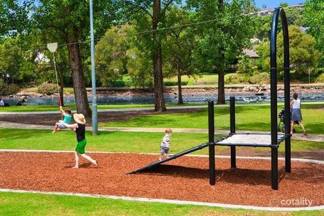 Property photo of 33 Waterside Crescent Earlwood NSW 2206