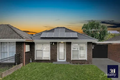 2/2 Railway Ave, Werribee, VIC 3030