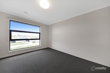 Property photo of 12 Westgate Avenue Wallan VIC 3756