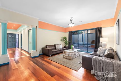 Property photo of 16 Cheviot Drive Mill Park VIC 3082