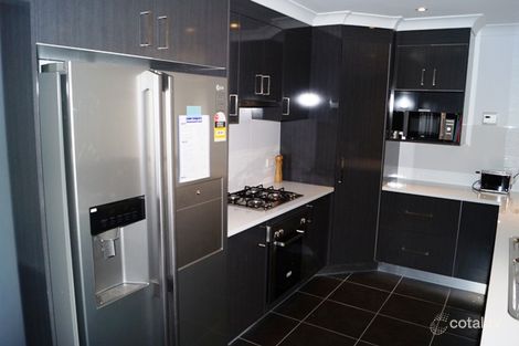 Property photo of 82 William Maker Drive Orange NSW 2800