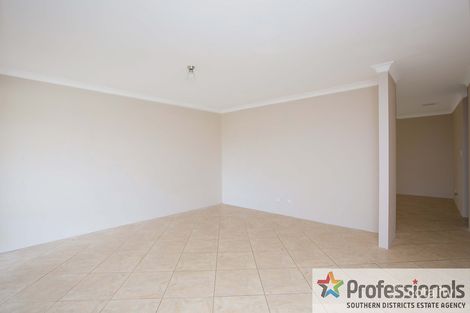 Property photo of 109 Barton Drive Australind WA 6233