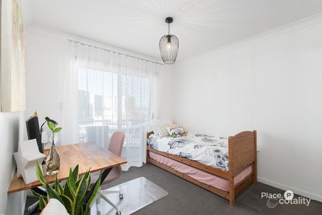 Property photo of 19/234 Shafston Avenue Kangaroo Point QLD 4169