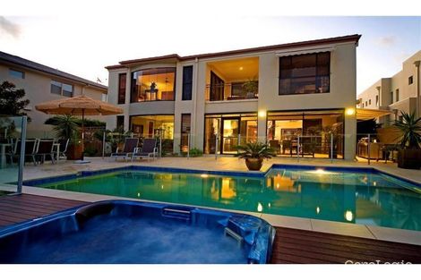 Property photo of 2322 Cressbrook Drive Hope Island QLD 4212