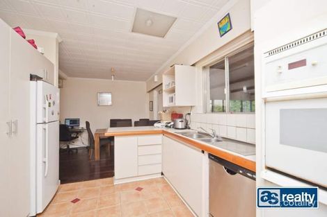 Property photo of 4 Palmer Place Embleton WA 6062