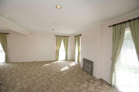 Property photo of 32 Hadlow Drive Wantirna VIC 3152