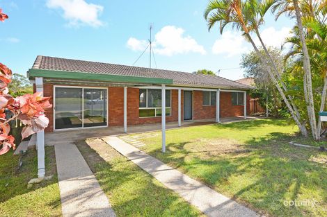 26 Holiday Pde, Scarness, QLD 4655