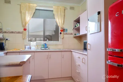 Property photo of 10 Dennis Street Whyalla Stuart SA 5608