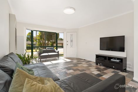 Property photo of 16 Woodvale Drive Carrum Downs VIC 3201