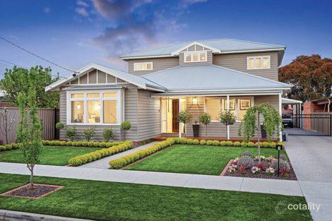 Property photo of 1 El Ramleh Avenue Wendouree VIC 3355