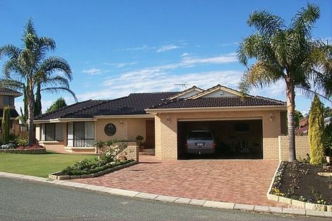 Property photo of 6 Farringdon Place Alexander Heights WA 6064