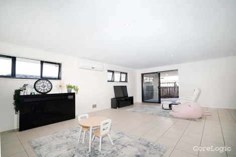 Property photo of 6 Evesham Drive Ellenbrook WA 6069