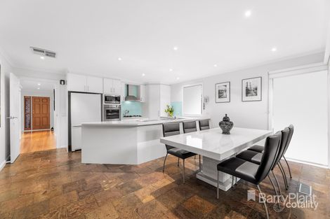 Property photo of 10 Maybury Drive Mill Park VIC 3082