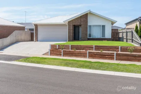 Property photo of 26 Broadhead Way Bannockburn VIC 3331