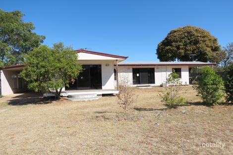 4 Racecourse Rd, Emerald, QLD 4720
