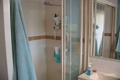 Property photo of 1/5 Jenaya Place Labrador QLD 4215