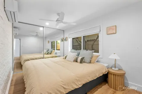 Property photo of 1/22 Alfred Street Mermaid Beach QLD 4218
