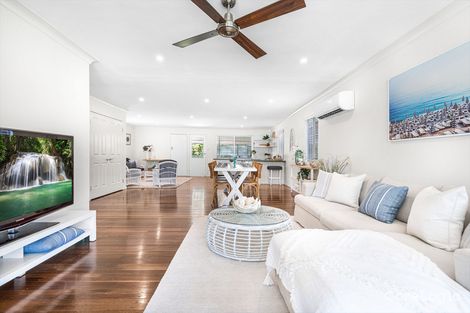 Property photo of 15 Bates Drive Birkdale QLD 4159