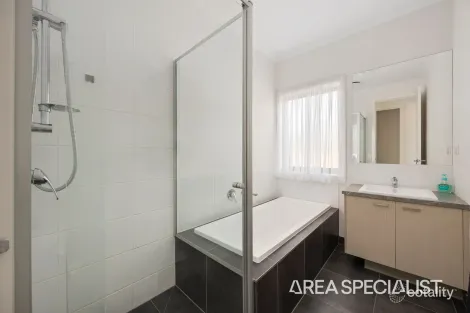 Property photo of 65 Isabella Boulevard Korumburra VIC 3950