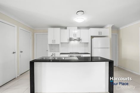 Property photo of 17 Gobi Glade Plumpton NSW 2761