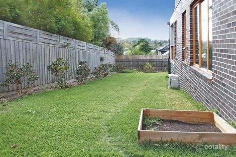 Property photo of 2 Cydonia Court Ringwood North VIC 3134