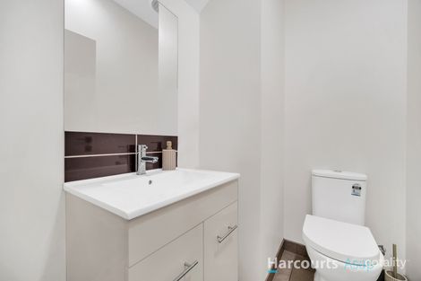 Property photo of 6/14-15 Hazelmere Avenue Cranbourne West VIC 3977