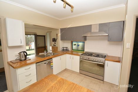 Property photo of 62 Oakey Forest Road Marrangaroo NSW 2790