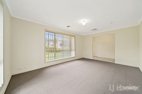 Property photo of 3 Carolyn Jackson Drive Jerrabomberra NSW 2619