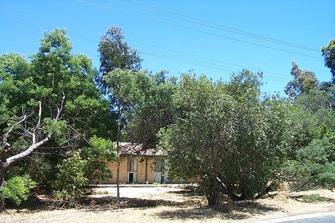 Property photo of 36 Peet Road Kalamunda WA 6076