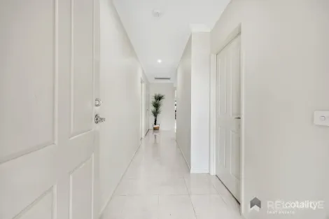 Property photo of 15 Jarvis Road Aintree VIC 3336