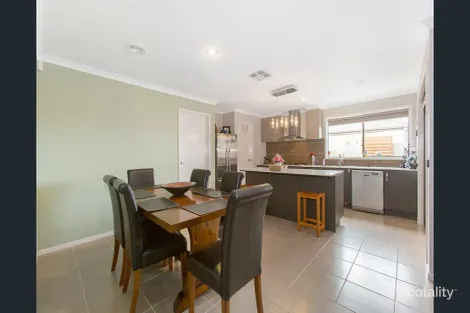 Property photo of 13 Victory Drive Pakenham VIC 3810
