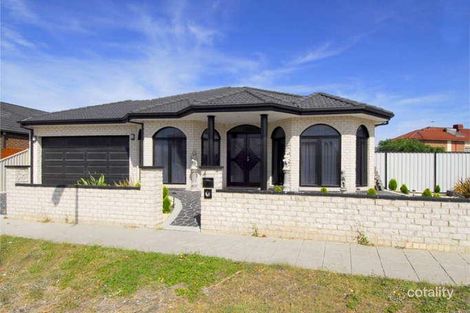 Property photo of 4 McPherson Boulevard Roxburgh Park VIC 3064