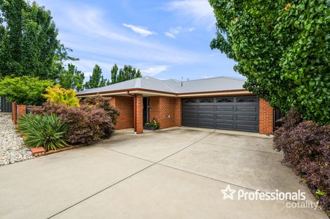 Property photo of 10 Colombera Circuit Wodonga VIC 3690