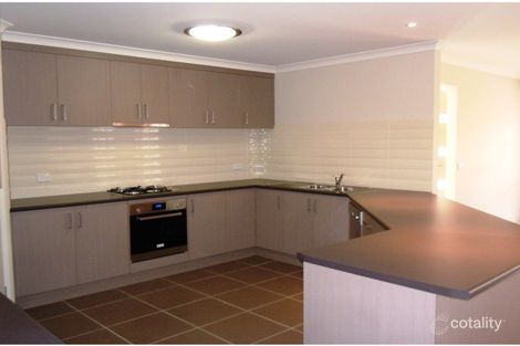 Property photo of 10 Colombera Circuit Wodonga VIC 3690