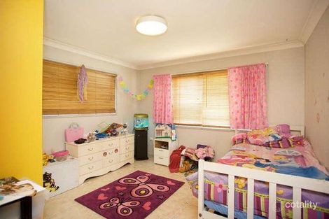 Property photo of 3 Holder Street Wishart QLD 4122