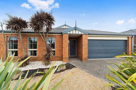 Property photo of 16 Garnet Close Skye VIC 3977